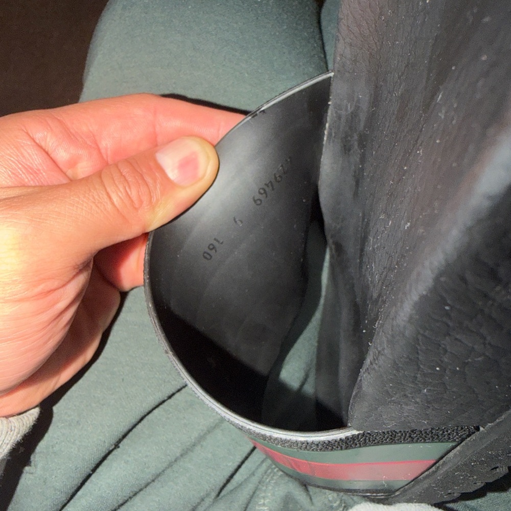 Gucci Black Slides with Red and Green Stripes - Picture 6 of 6